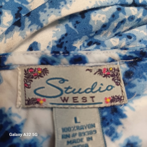 Studio West Women Size  L Blue and White Geometric Midi Dress - Picture 2 of 15